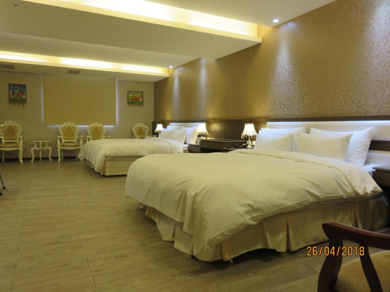Mao Hua Motel Taichung Exterior foto
